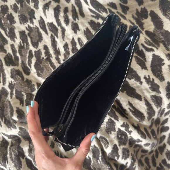 Striped Cosmetic Bag - multiple compartments - Picture 2 of 4